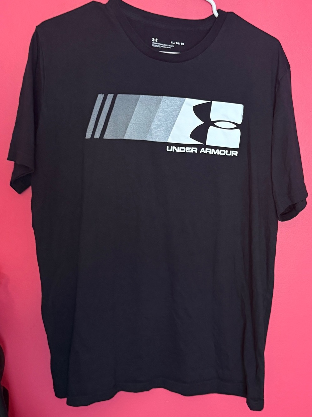Under Armour Black Short-Sleeve Graphic Tee with Gray Logo